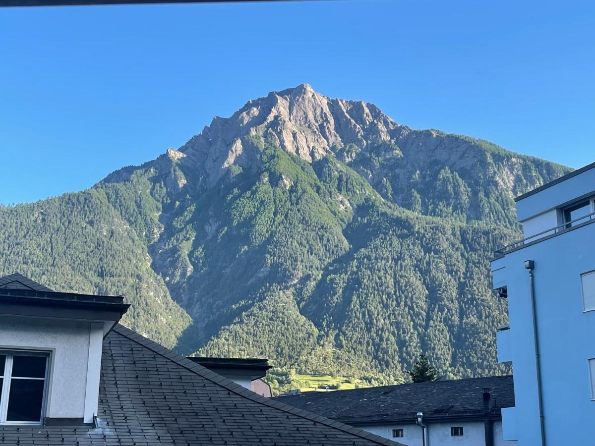 Brig City Mountain View 外观 照片